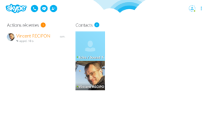 tablette_dom_skype_main